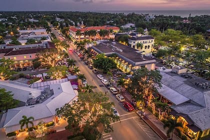 La ciudad también lidera el ranking como el mejor lugar para retirarse, gracias a su clima templado, baja criminalidad y entorno natural privilegiado