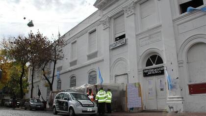 La Ciudad trabaja en la limpieza del edificio, que fue desalojado anteayer