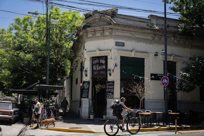 La clásica esquina de Billinghurst y Guardia Vieja