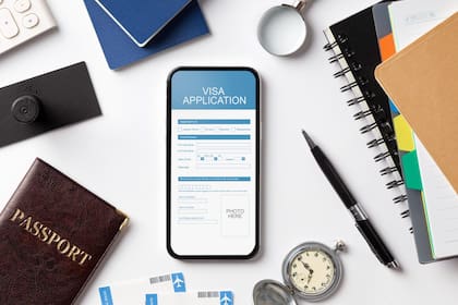 La clasificación de visa H-1B tiene una cantidad máxima anual de 65.000 cada año fiscal