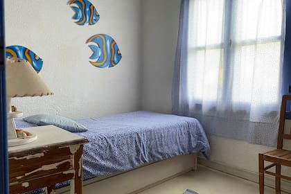 La clave de este refugio es la síntesis: la muy clásica combinación de colores y un tema: los peces (estos vienen de Ilha Grande, Brasil).