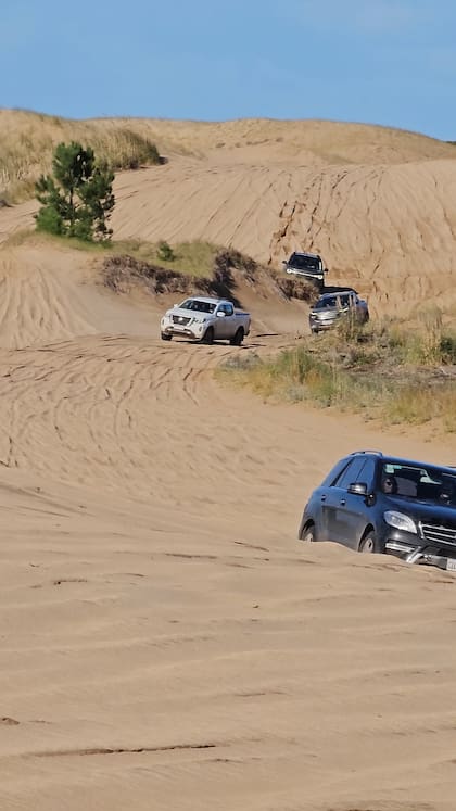 La clínica de 4x4 Experience Argentina tiene un costo de $50.000 por camioneta y pueden participar hasta tres personas por vehículo