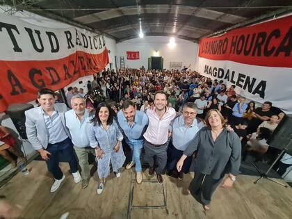 La Coalición Cívica bonaerense celebró el acto final de campaña este jueves