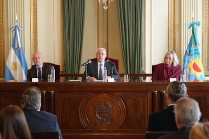 “La cobertura de las vacantes en la Corte no es una cuestión de política menor", dijo Torres