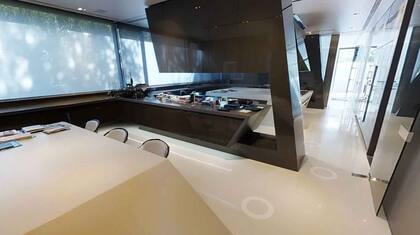 La cocina cuenta con un particular estilo