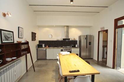 La cocina integrada al comedor generando un gran espacio es una de las alternativas más elegidas