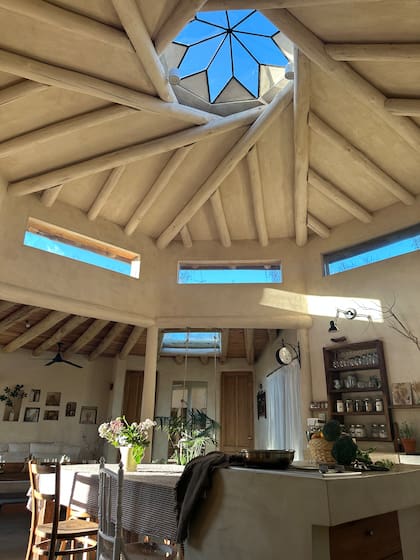 La cocina, literalmente en el centro de la casa