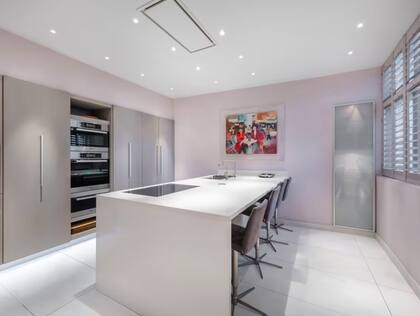 La cocina renovada con electrodomésticos de alta gama