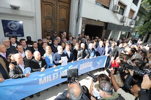 Un grupo de intendentes reclamó fondos para alimentos y Pettovello respondió con un cartel