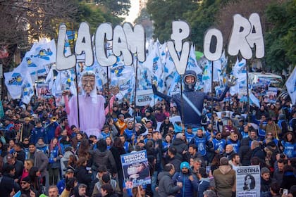 La columna de La Cámpora