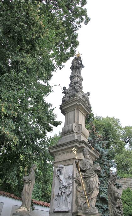 La columna que recuerda la peste en Kutna Hora, República Checa