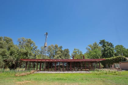 La Comarca Productiva Don Julio se levanta en un campo de 230 hectáreas a 8 kilómetros de Capilla del Señor, donde Rivero se instaló hace unos años