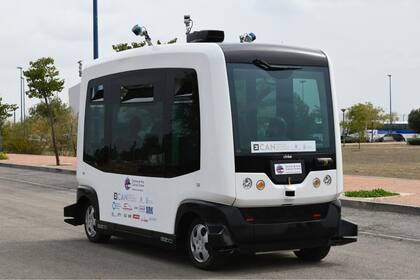 La combi autónoma que circulará por la Ruta de los Volcanes, en el Parque Nacional de Timanfaya