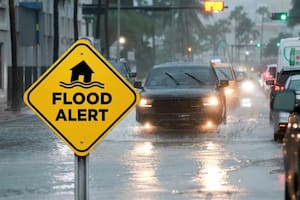 Alerta por tormentas severas este viernes y el fin de semana por el Memorial Day en EE.UU.: riesgo de inundaciones repentinas en Texas