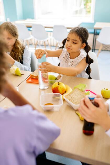 La comida se ofrece a niños y adolescentes de 1 a 18 años. Pexels