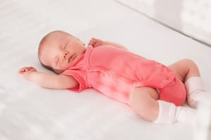 La Comisión de Seguridad de Productos de Consumo advierte sobre el riesgo asociado a un artículo particular de la marca RH Baby & Child (Imagen de Unplash)