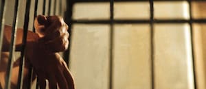 Barrotes por hogar: una pobre respuesta