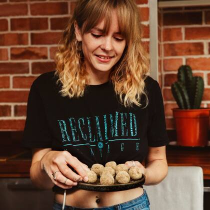 La compañera de piso de Loretta destaca su creatividad a la hora de cocinar