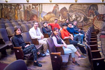 La compañía completa que lleva adelante las representaciones durante la actual temporada en el Empire