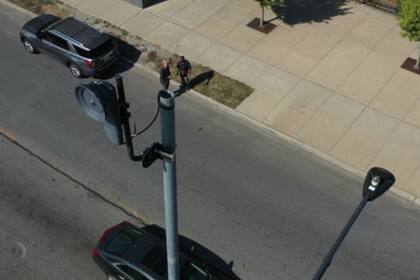 La compañía se niega a revelar públicamente cómo son sus micrófonos, pero se cree que este es uno de los dispositivos