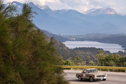 La competencia tuvo tres etapas, con inicio y cierre en el mítico hotel Llao Llao y el paso por puntos turísticos claves como Bariloche, Villa La Angostura y el Camino de los 7 Lagos, San Martín de los Andes, Junín de los Andes, Dina Huapi, el Cerro Catedral, Villa Mascardi y El Bolsón