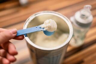 Coronavirus. Suspenden la compra de leche fortificada y advierten por faltantes