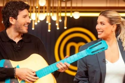 La conductora confirmó que el acercamiento con el cantante fue en un viaje a Brasil en 2023