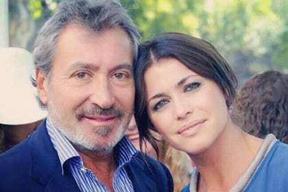 Daniel Vila junto a su esposa, la conductora Pamela David.