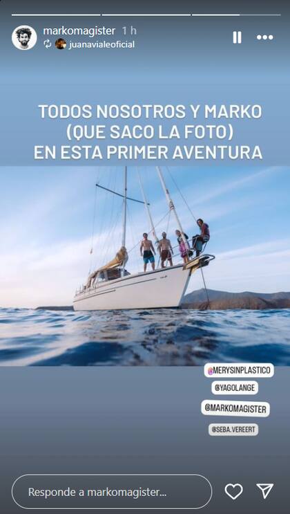 La conductora mostró una foto de la tripulación completa