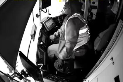 La conductora se levantó sobresalta y accionó para detener el tren en San Francisco