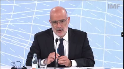 La conferencia de prensa del director para el Hemisferio Occidental del FMI Rodrigo Valdés, hoy en Washington.