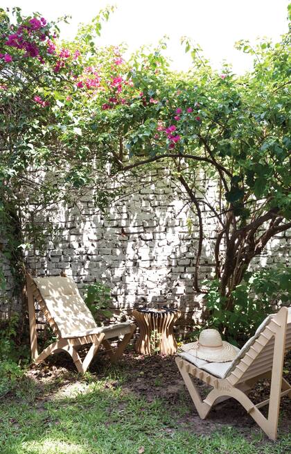 La configuración del espacio se pensó en función de este patio interno tan original, al que le dieron todo el protagonismo.