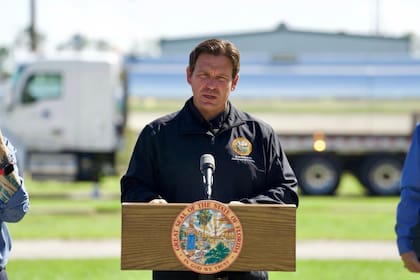 La Constitución de Florida permite solo dos periodos consecutivos para el gobernador