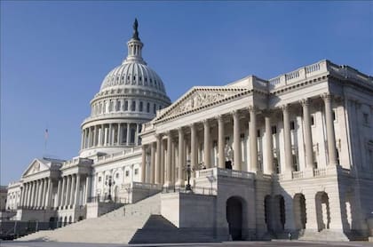 La Constitución de los Estados Unidos establece en el Artículo I, Sección 6, que los cambios en la remuneración de los congresistas deben ser determinados por ley (Imagen de Pinterest)