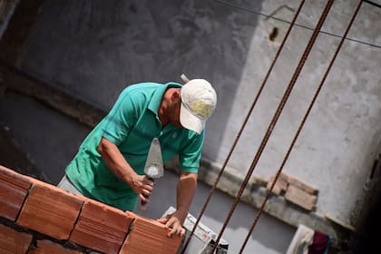 La construcción sería uno de los sectores beneficiados por la falta de capacidad de ahorro