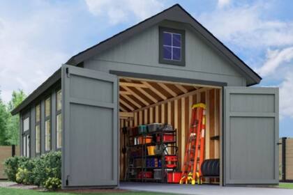 La construcción también puede usarse como almacén o para un taller exterior (Costco/Yardline Upton)