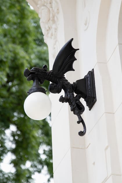 La construcción tiene algunos guiños al bar original