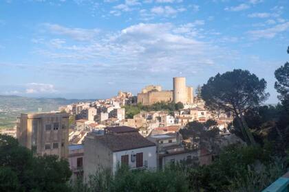 La contrapartida a la compra de casas es que los nuevos dueños deben invertir dinero en su restauración y poner un depósito de US$3500, que será devuelto si las casas se remodelan en menos de tres años desde el momento de la compra