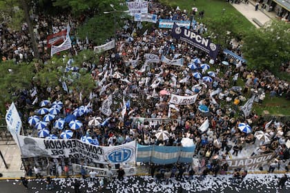 La convocatoria al acto en la Plaza Lavalle, encabezado por el titular del gremio de judiciales Julio Piumato