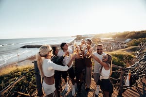 Oddyssay, Antdot y Maxi Meraki tocaron en uno de los mejores sunsets del verano