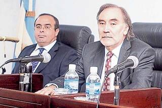 Avanza el reemplazo: sortearon a los jurados del concurso de Bertuzzi y Bruglia