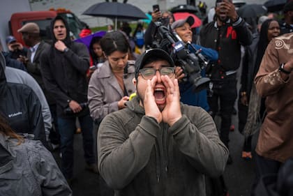 La Corte habilitó a Trump a eliminar el programa y revocar permisos vigentes, lo que expone a miles a la deportación