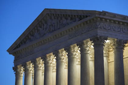 La Corte Suprema de Estados Unidos anuló este miércoles 29 de abril el mapa de distritos electorales del Congreso de Luisiana (AP foto/Matt Rourke)