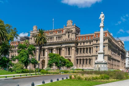 La Corte Suprema dispuso un regreso escalonado de la actividad judicial, luego de la feria ordenada por la pandemia