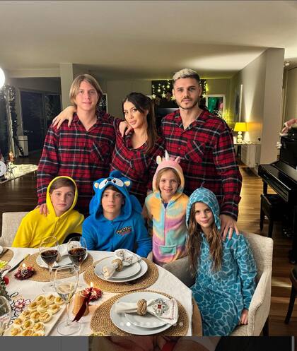 Wanda Nara celebró la Navidad junto a Mauro Icardi y sus hijos en Europa