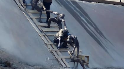 La creación de la estatua fue obra de Erbosyn Meldibekov