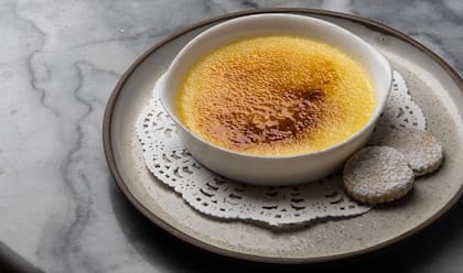 La crème brûlée que ejecutan con maestría