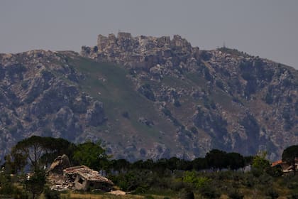 La cresta en la que se halla el castillo ha ofrecido un punto de observación estratégico sobre el río Litani durante cientos de años