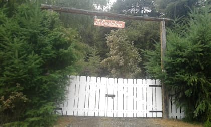 La Cristalina, una de las cabañas usurpadas en Villa Mascardi por comunidades mapuches, propiedad de Diego Frutos