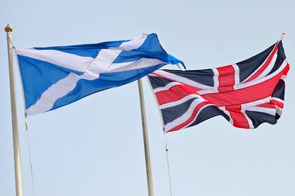 La cruz blanca de la bandera de Escocia podría desaparecer de la Union Jack